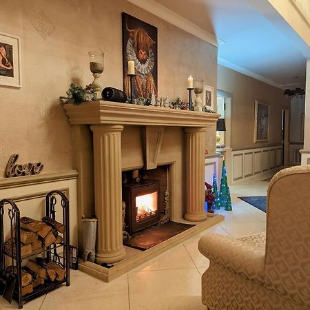 Finn Village - Loch Lomond Villa B&B - Black Room With Jacuzzi-Style Bath غلاسغو المظهر الخارجي الصورة