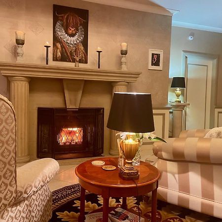 Finn Village - Loch Lomond Villa B&B - Black Room With Jacuzzi-Style Bath غلاسغو المظهر الخارجي الصورة