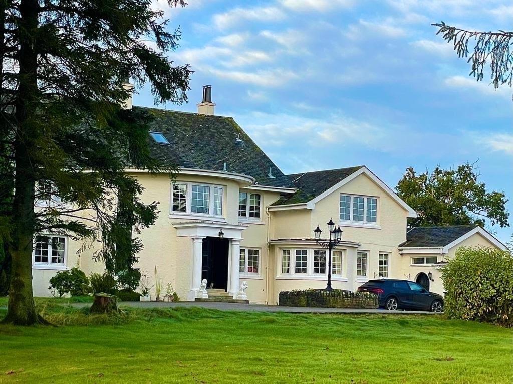 Finn Village - Loch Lomond Villa B&B - Black Room With Jacuzzi-Style Bath غلاسغو المظهر الخارجي الصورة
