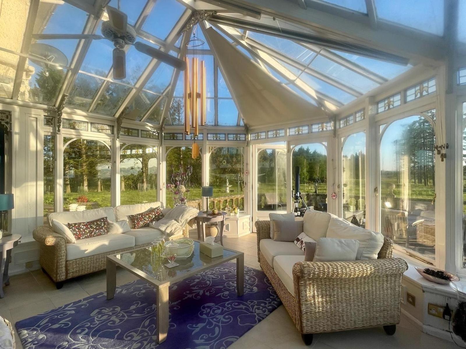 Finn Village - Loch Lomond Villa B&B - Black Room With Jacuzzi-Style Bath غلاسغو المظهر الخارجي الصورة