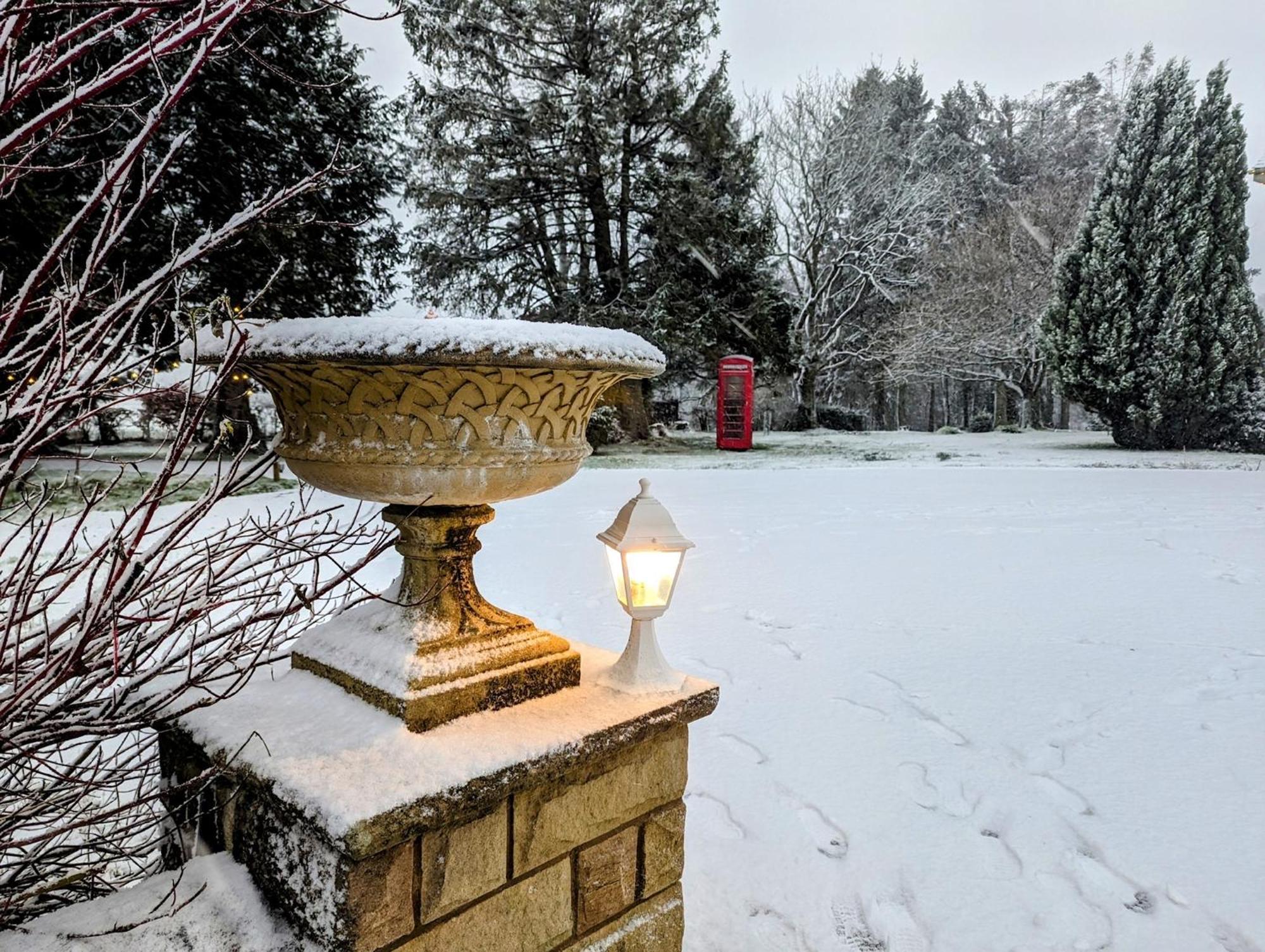 Finn Village - Loch Lomond Villa B&B - Black Room With Jacuzzi-Style Bath غلاسغو المظهر الخارجي الصورة