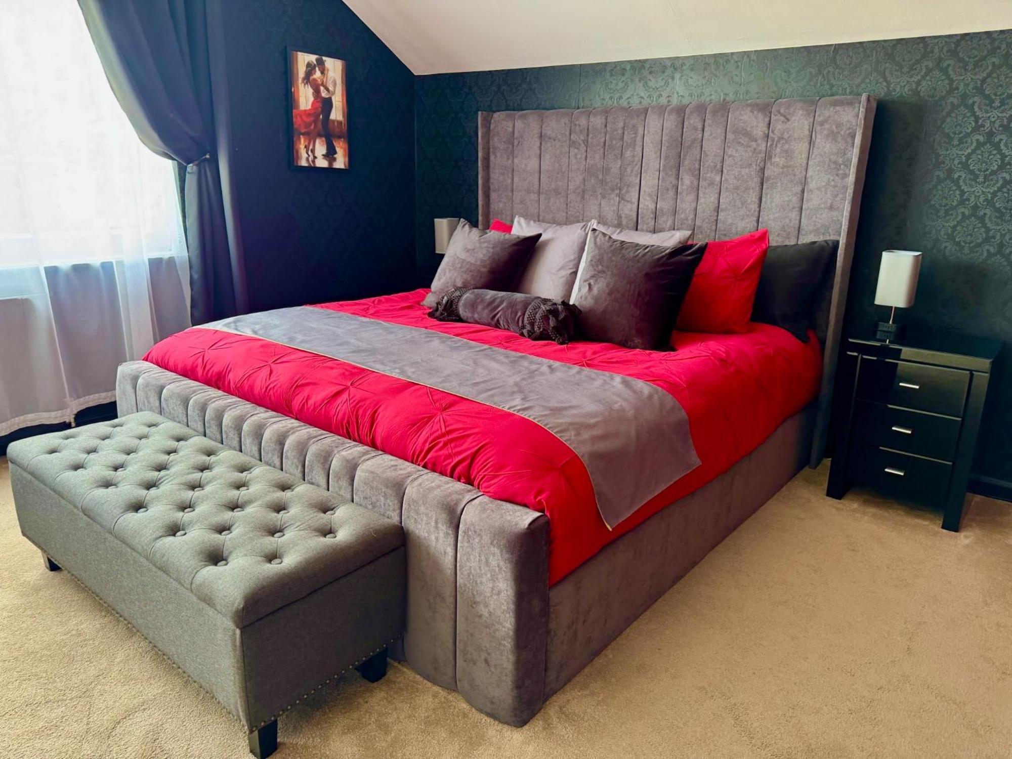 Finn Village - Loch Lomond Villa B&B - Black Room With Jacuzzi-Style Bath غلاسغو المظهر الخارجي الصورة